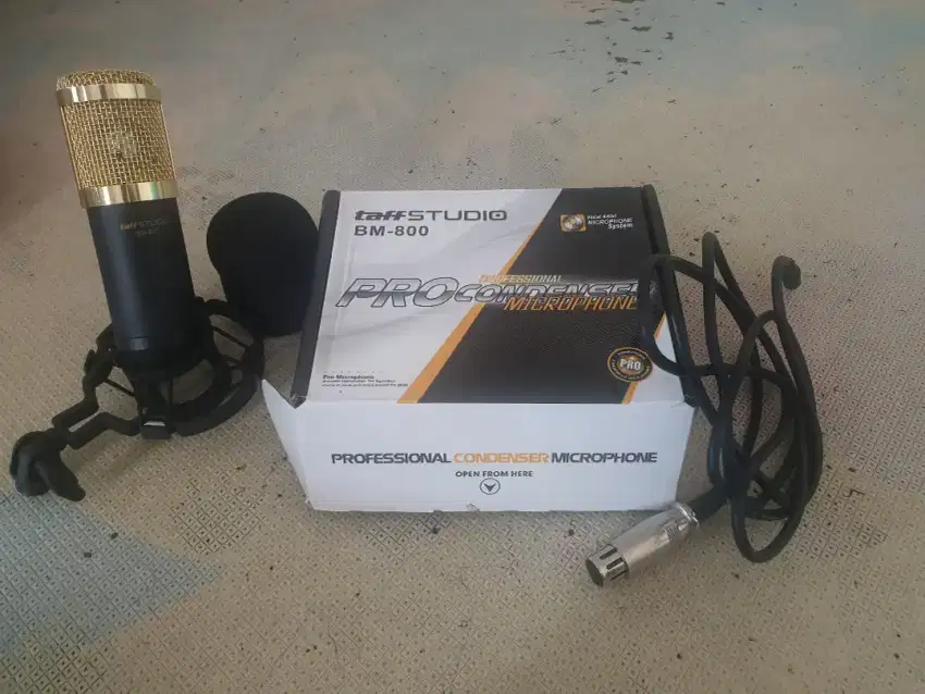 TAFF STUDIO BM-800 MICROPHONE GREES