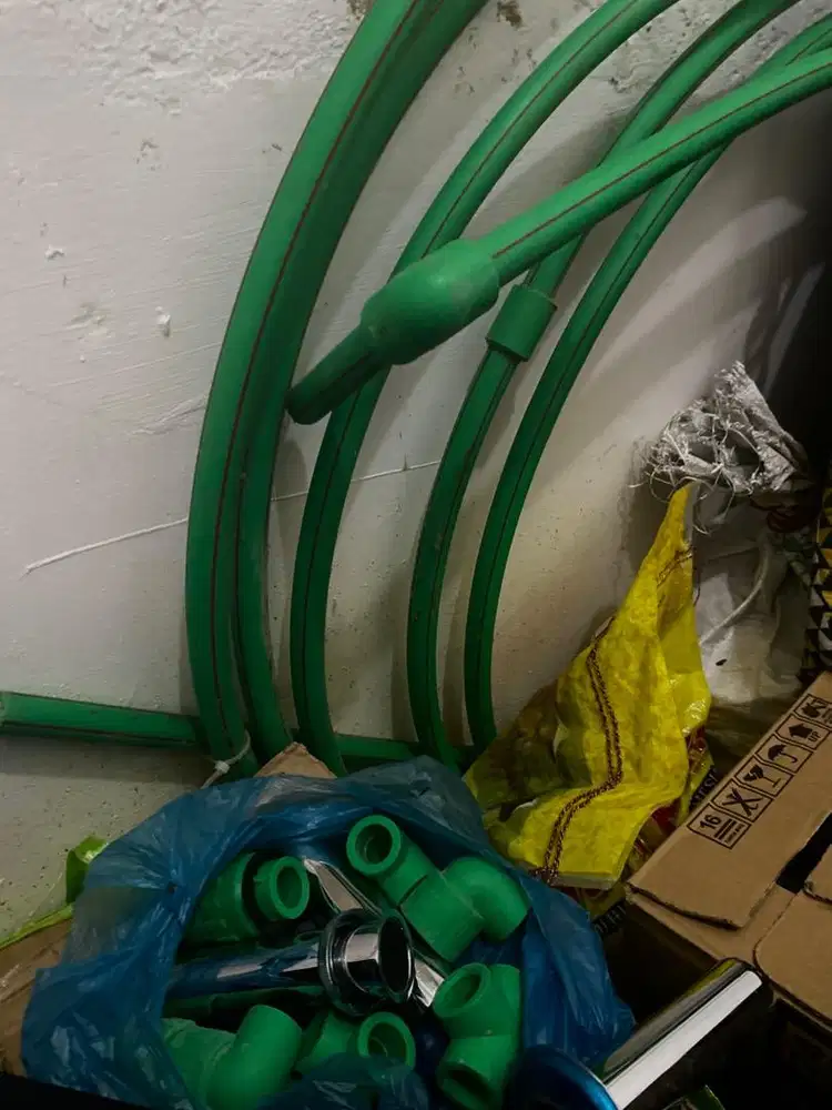 Cuci gudang ambek galo