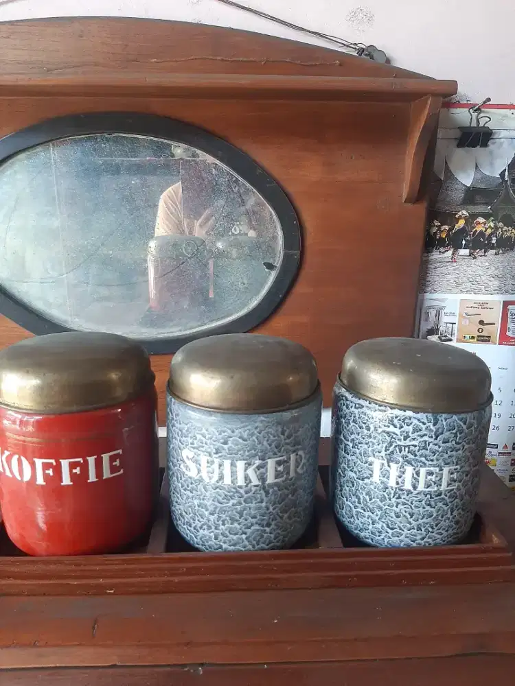 Tempat kopi ,teh ,gula lawas antik