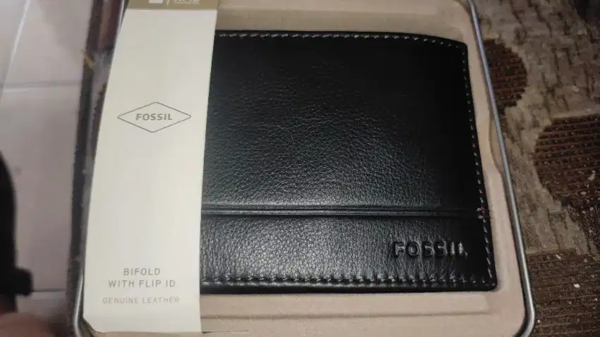 Dompet Pria Merk Fossil Original Baru