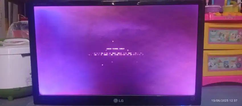 Monitor bekas seperti di gambar