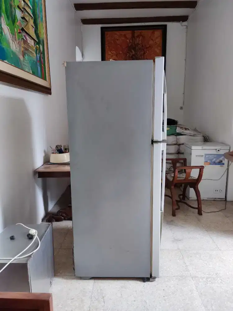 Kulkas 2 pintu LG jumbo kapasitas 520 liter