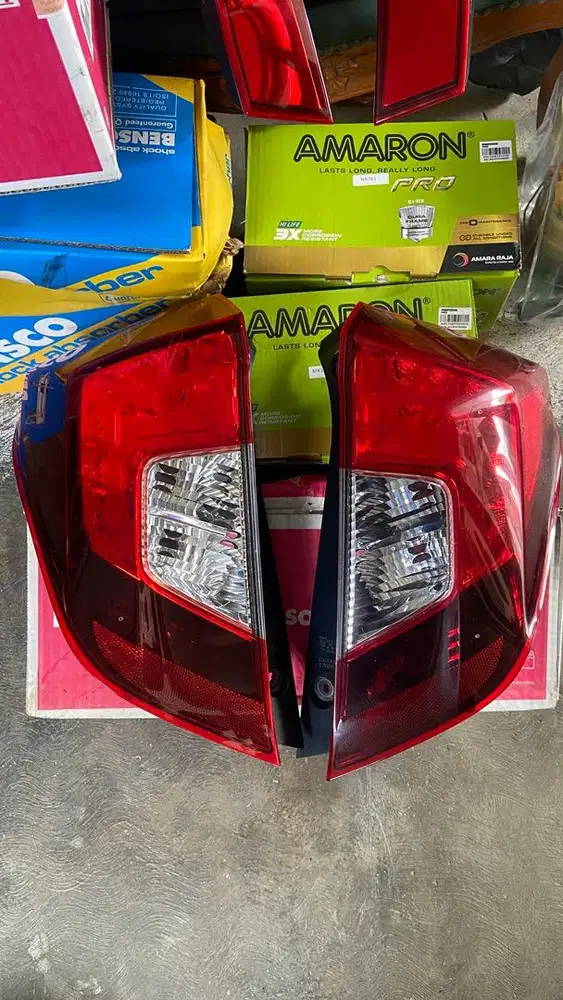 Dijual Stoplamp Belakang Honda Jazz GK5 14'up