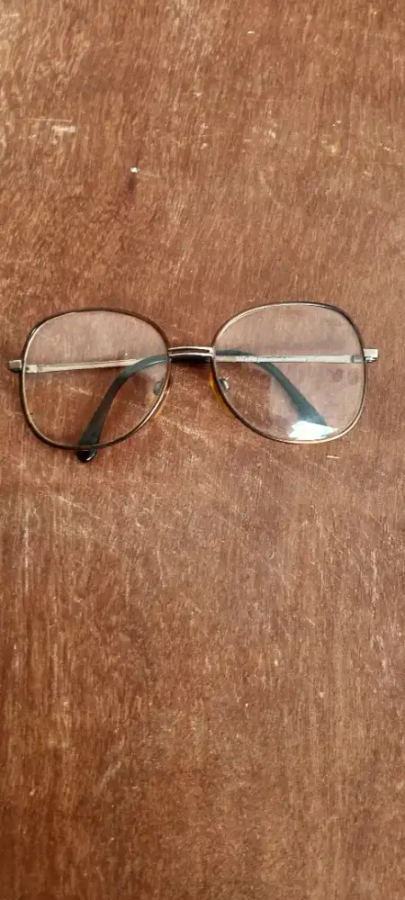 Kacamata Nigura Dusselldorf Germany