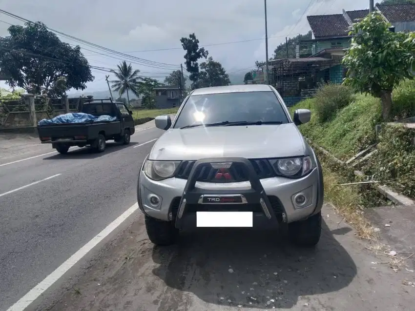 Mitsubisi Strada Triton GLS tahun 2015