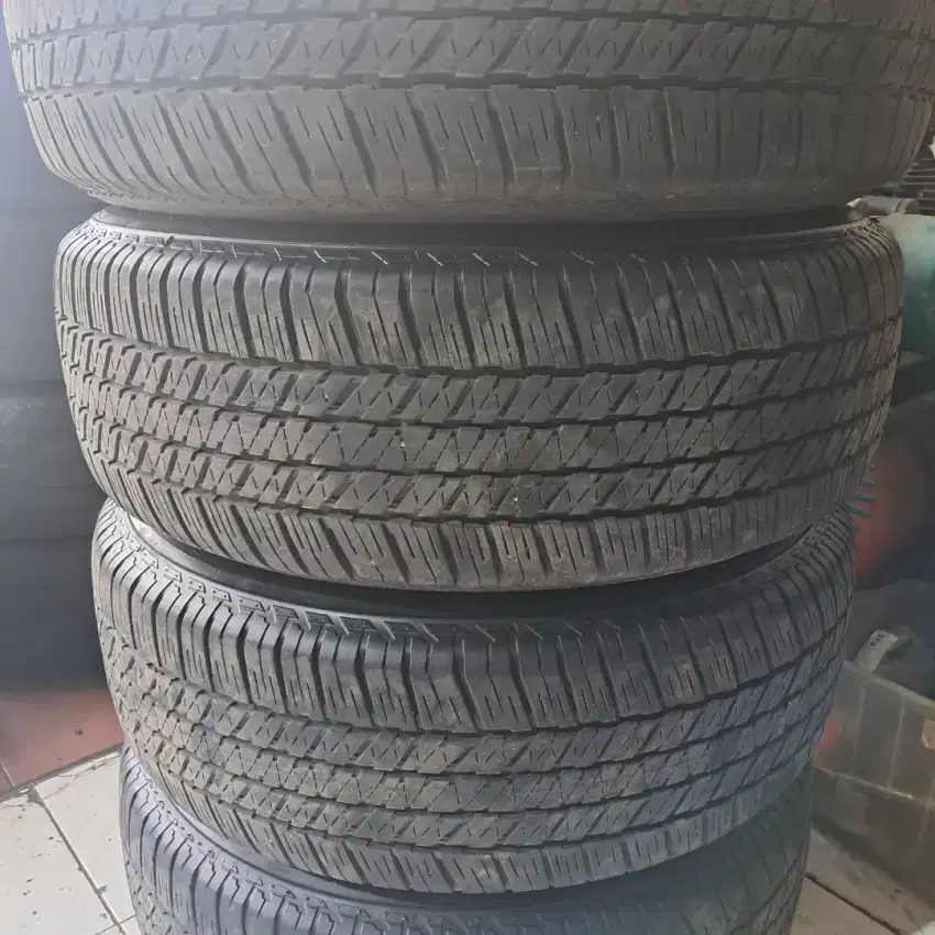 Ban ring 18 mitsubishi pajero fortuner original