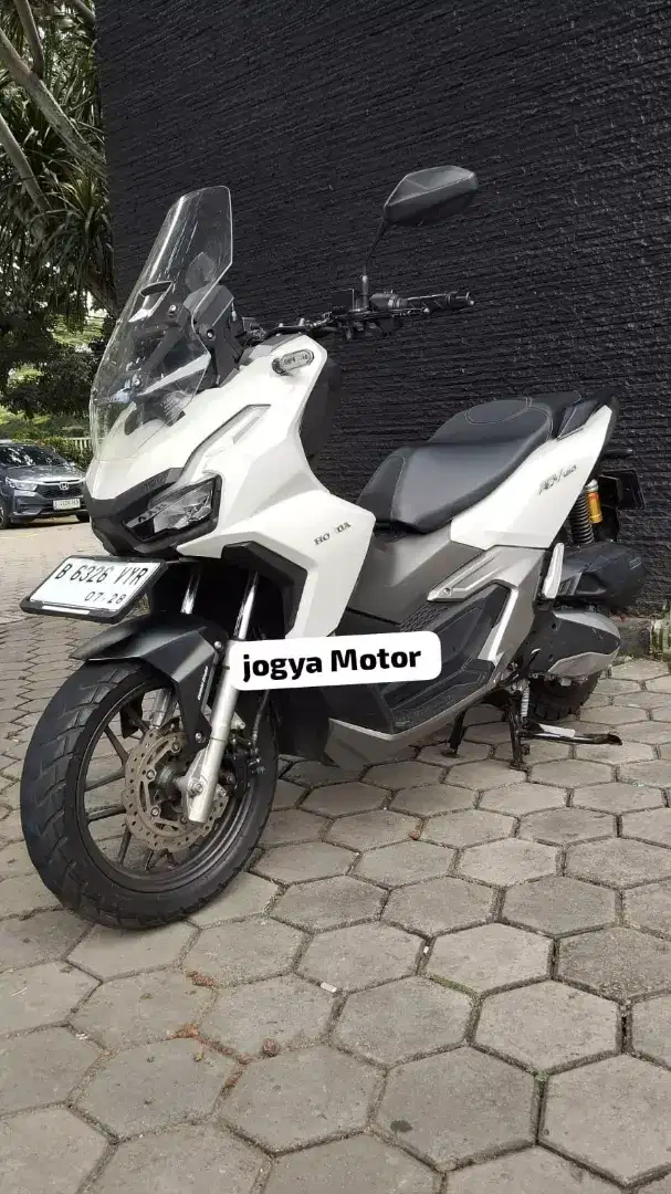 ADV 160 CBS TAHUN 2023
