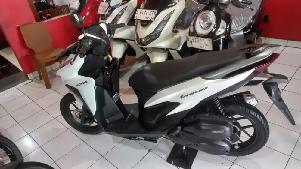VARIO 125 2022 CBS ISS DP PROMO HANYA 1 JUTA ANGSURAN RINGAN BERGARANS