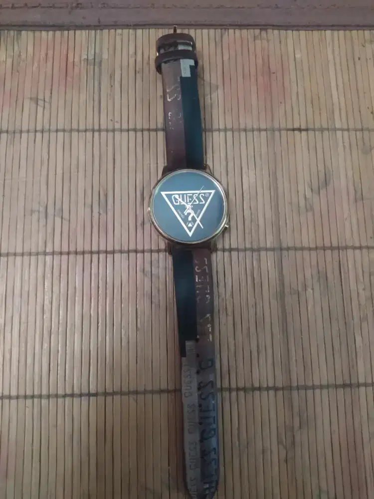 Jam tangan wanita guess original