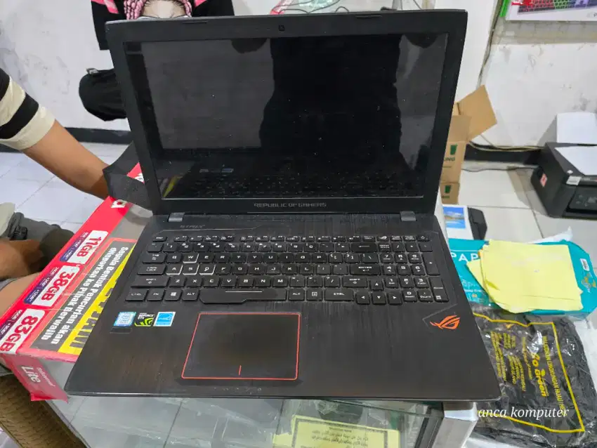 Description

Asus ROG model GL553VD Processor Core i7-7700HQ