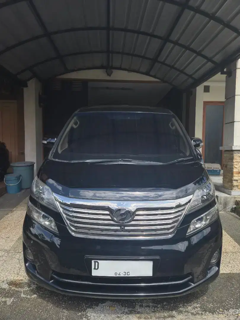 Toyota Vellfire 2.4V Premium Sound 2011