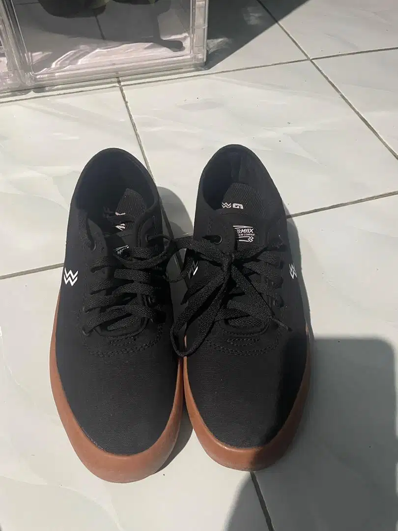 sepatu geoff max ethan black gum
