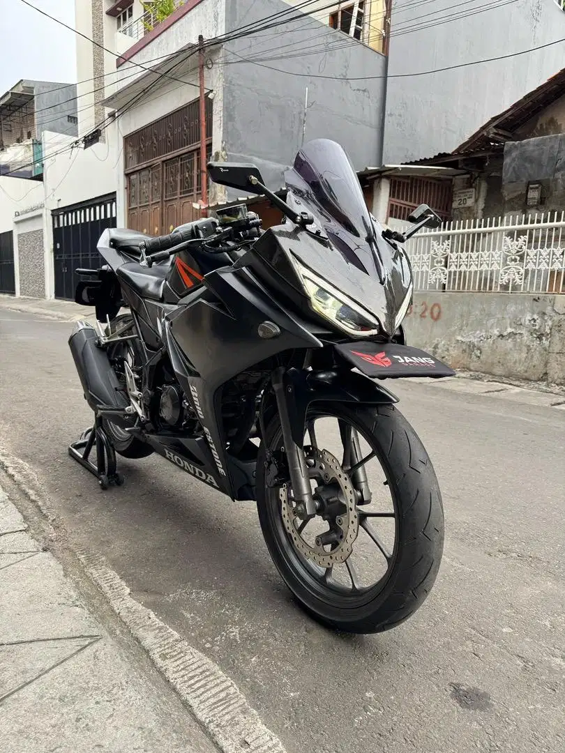 Honda CBR150R CBR 150 R CBR150 R CBR 150R 150cc 2019