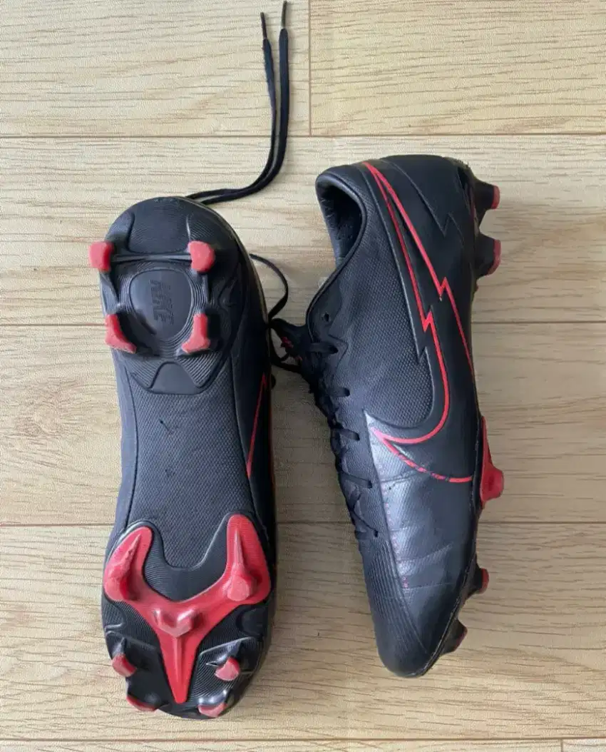 Sepatu Bola Nike Mercurial Vapor