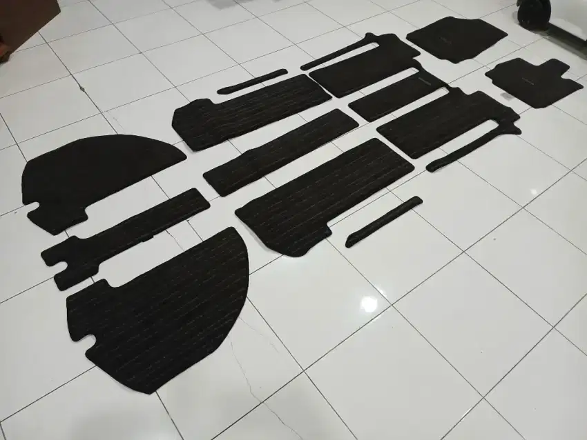 Karpet bludru alphard anh30 21-23 logo timbul