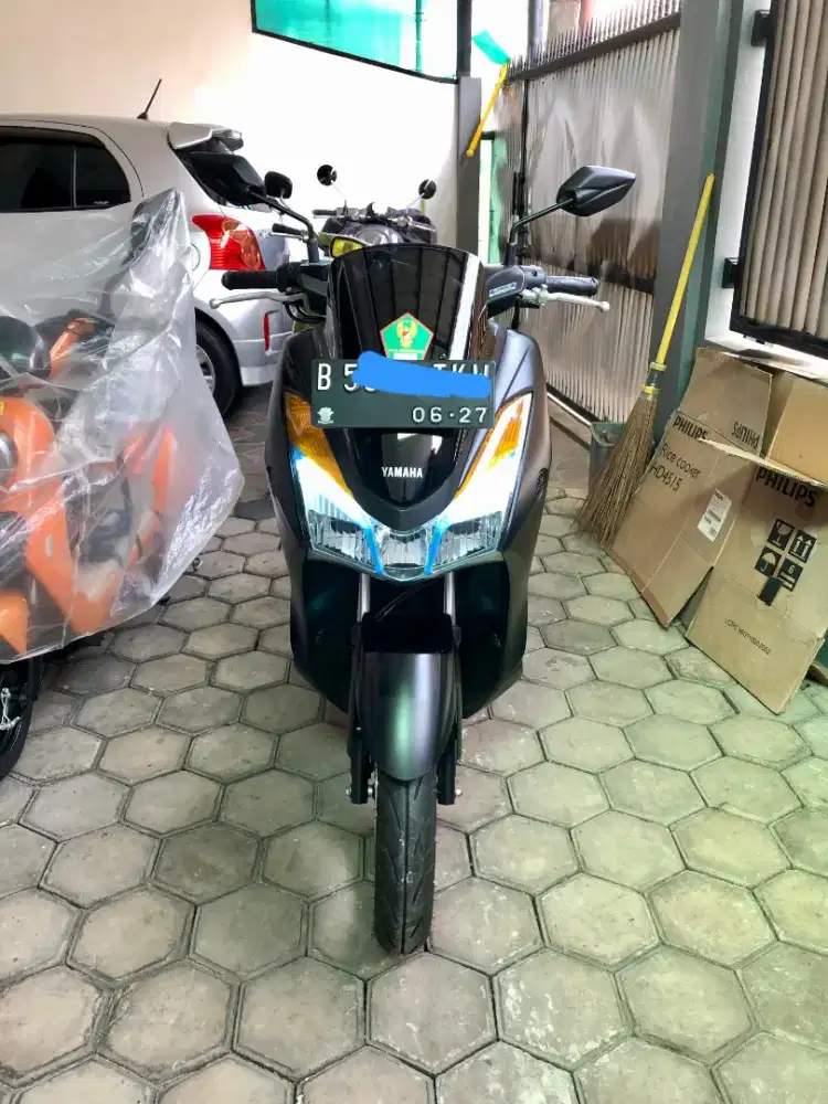 (KM 2ribuan) YAMAHA LEXI S 125 2022 MULUS