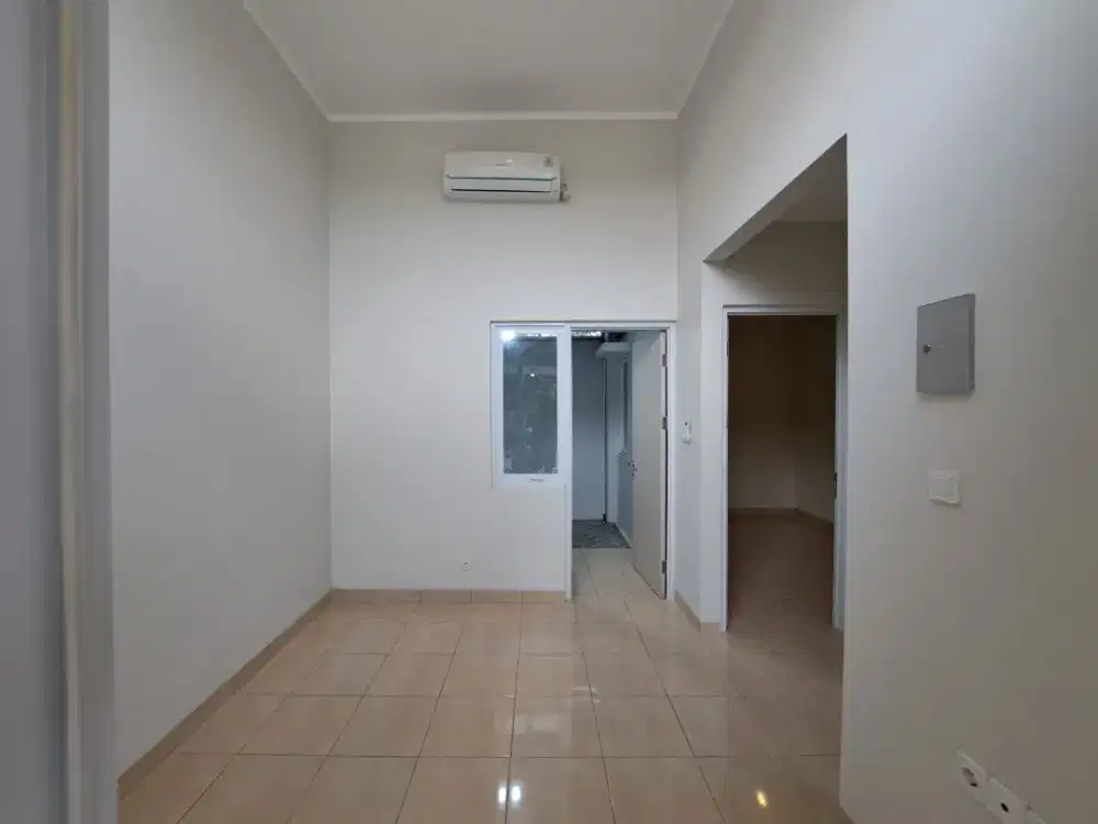 Ada 2 AC. Dijual Rumah Minimalis. Summarecon Emerald Karawang