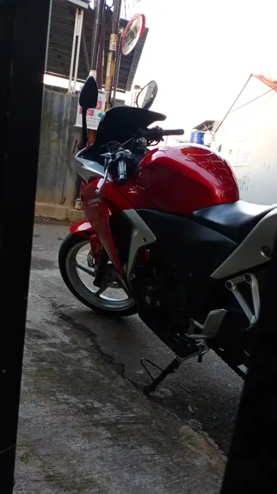 CBR 250 R ABS CBU th. 2011 Taat Pajak