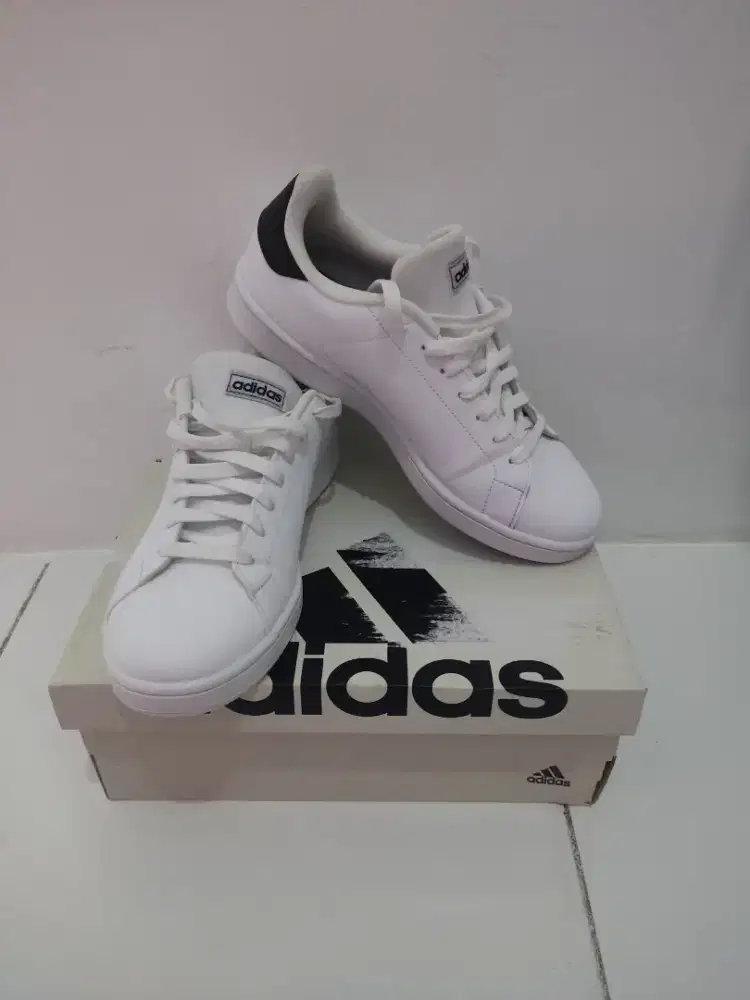 Adidas Urban Court Tennis