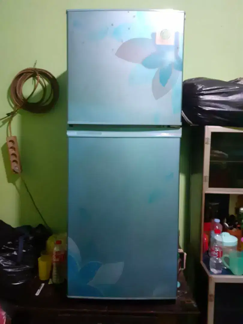 Kulkas Sharp 2 Pintu