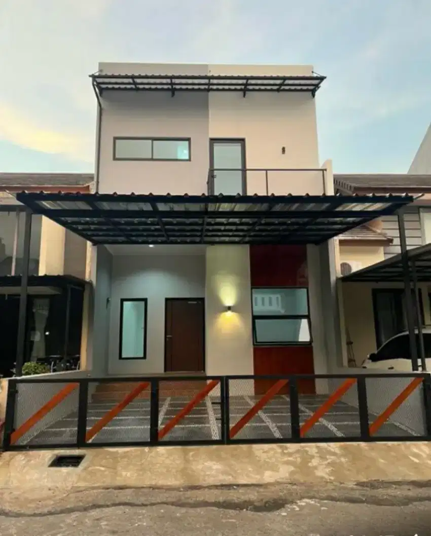 Rumah siap huni 2 lantai di Cobubur Residence
