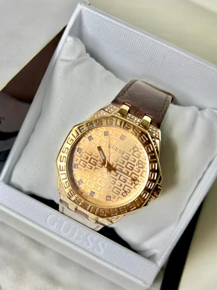 NEGO jam tangan guess GW0547L2