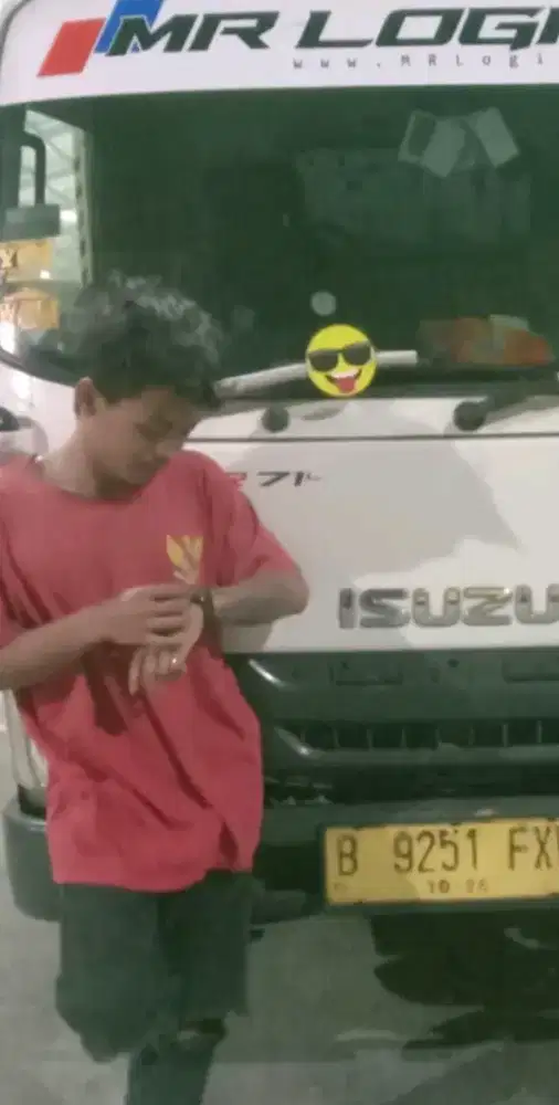 Cari kerja apa aja yg penting kerja ada mes ya