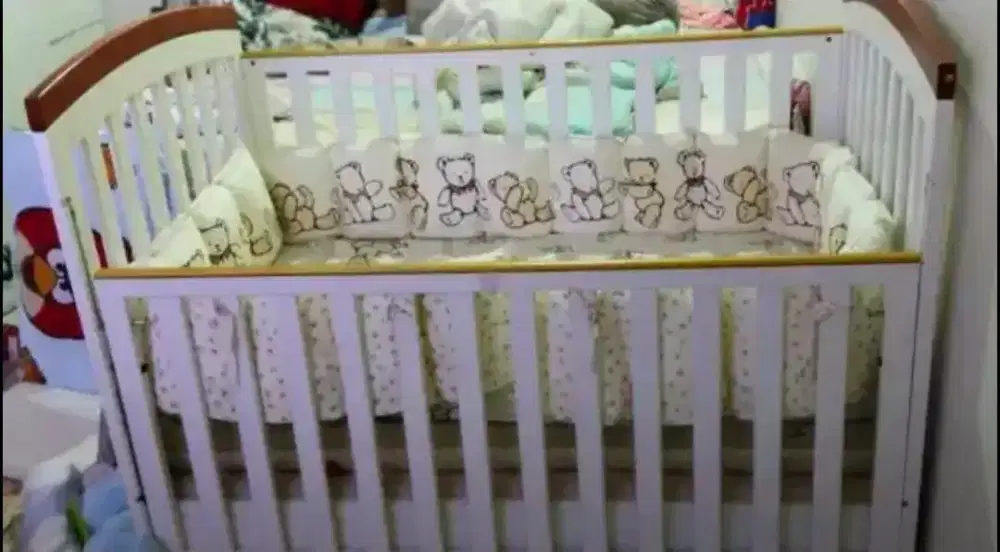 Jual ranjang bayi baby crib P135cm×L82cm×T70-99cm bs  setel,1,1jt nego