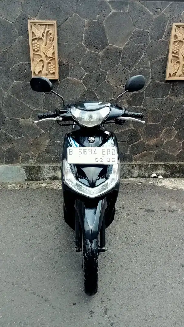 Mio Smile 2010. Pajak Panjang. 85 persen original dan segel. Mulus.