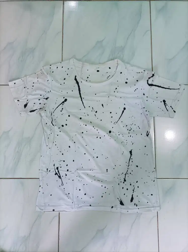 Kaos Lengan Pendek Pria - Putih Motif