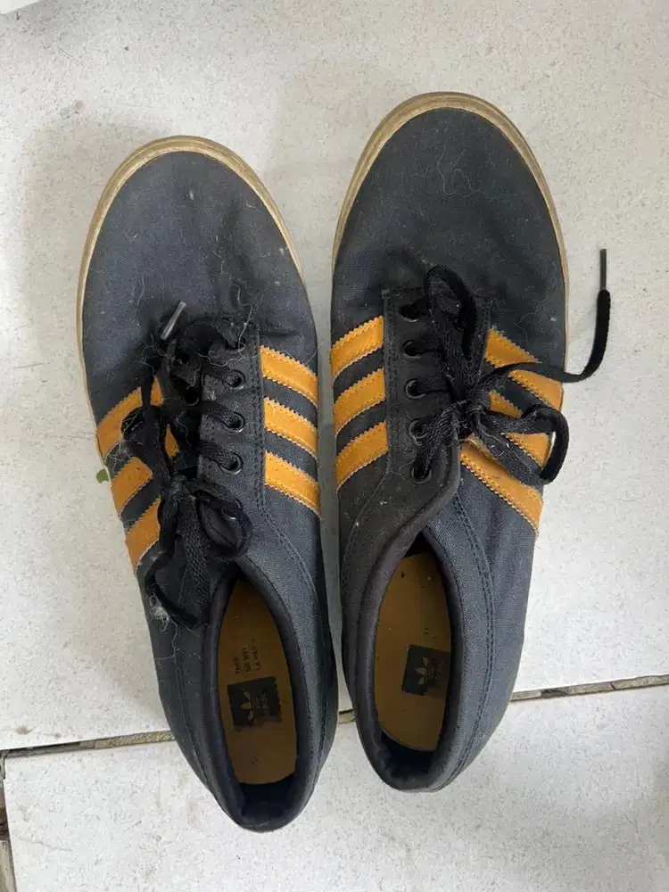 Sepatu pria adidas original 100%