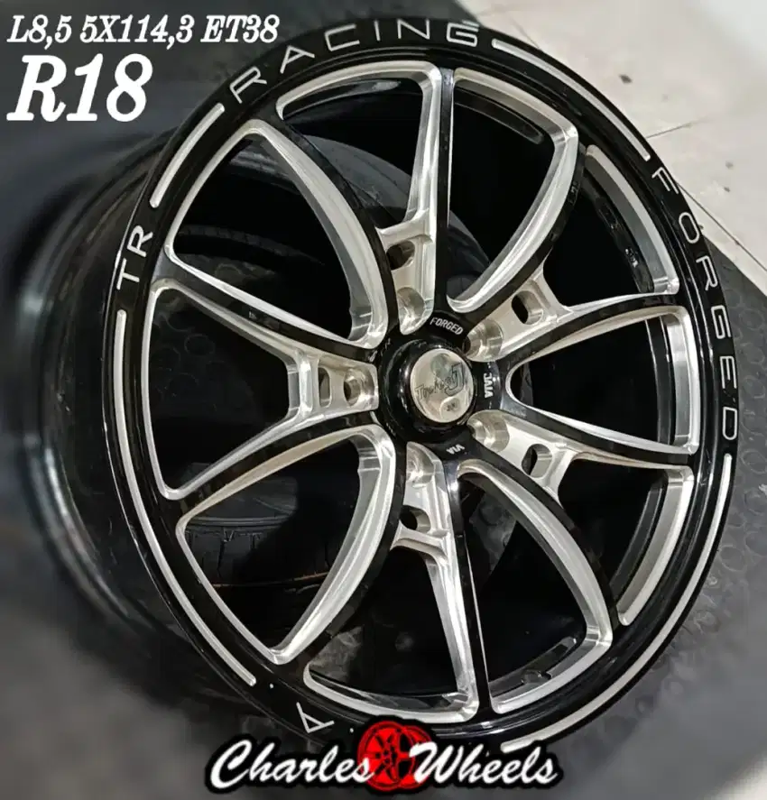 Jual velg mobil T projeg r18 5x114,3 alphard innova camry voxy dll