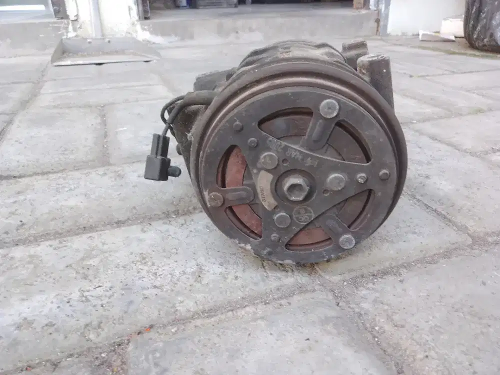 Kompresor AC Xenia 2005