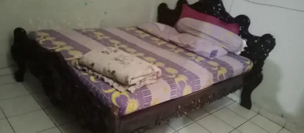 Mebel lemari dan tempat tidur