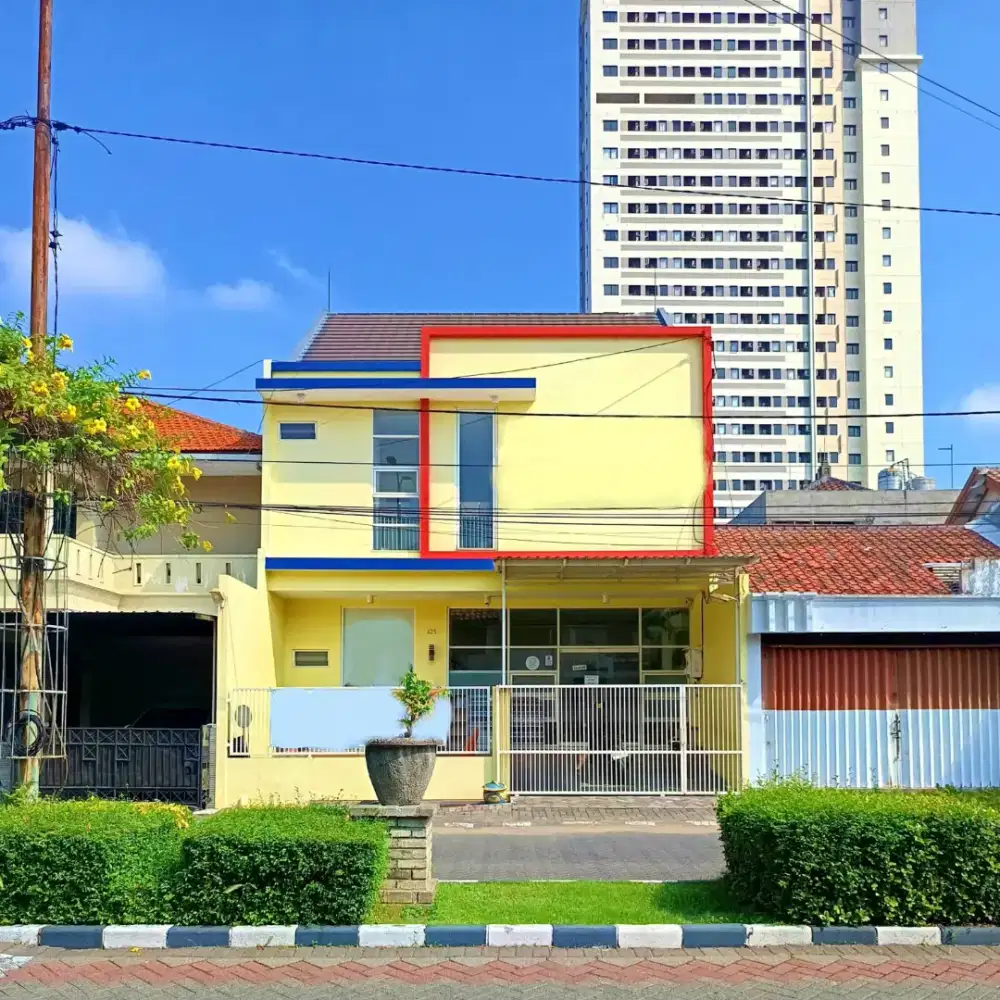 DIJUAL Rumah 2 Lt, Raya Babatan Pratama bisa utk kantor, Jalan Kembar.