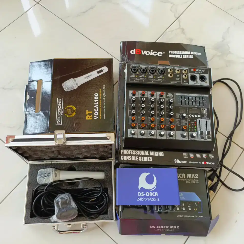 Audio Mixer Dbvoice 4 Audio Komplit + Ds Orca + Mic Vocal 100 Kabel