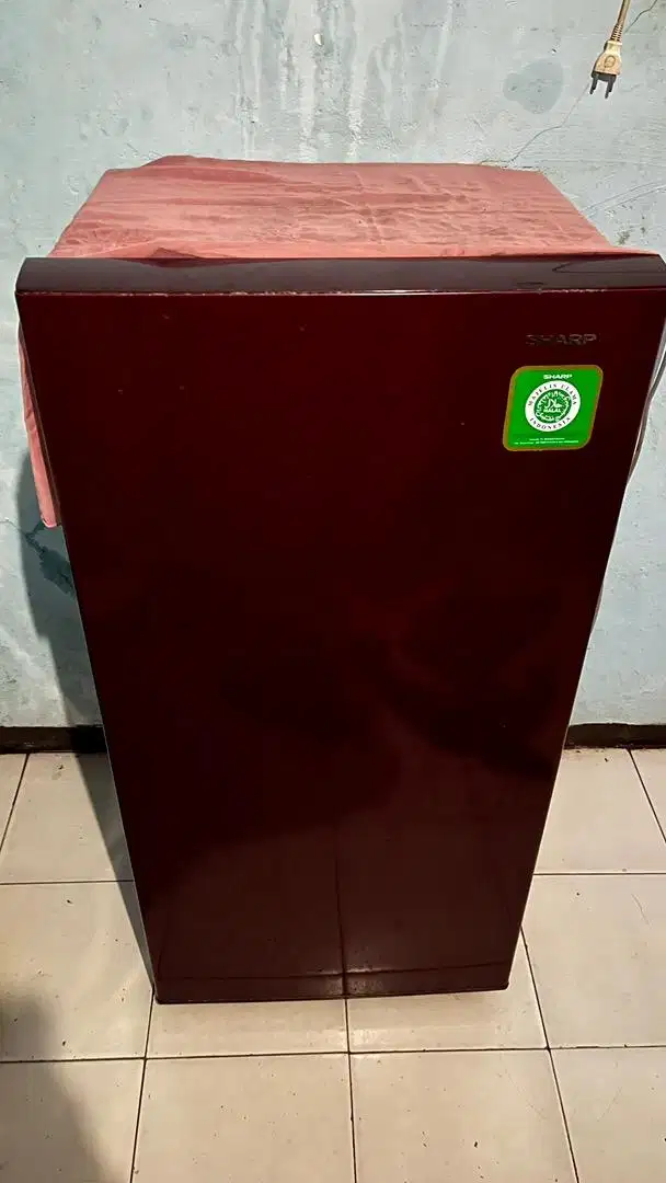 Kulkas 1 pintu merek sharp