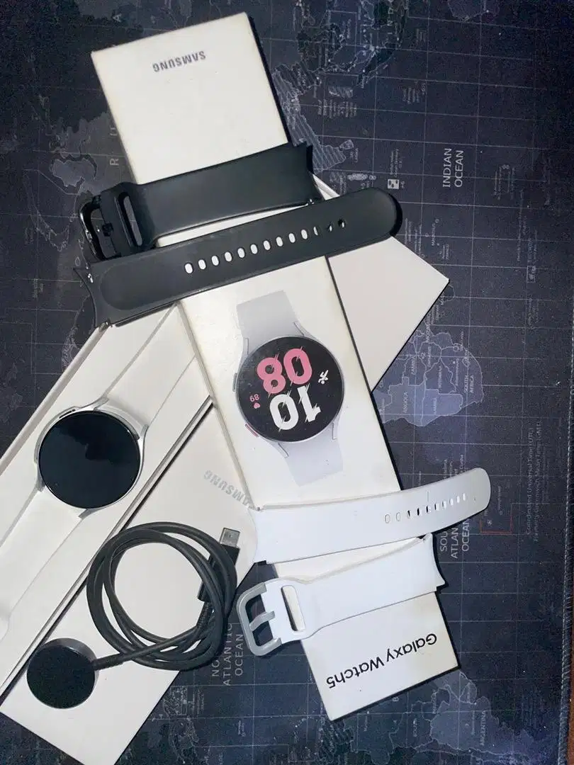 SAMSUNG WATCH 5