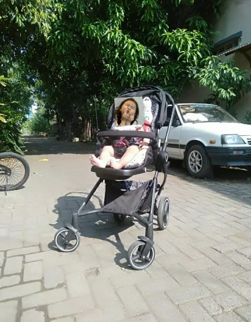 Stroller cocollate x keith haring bristol