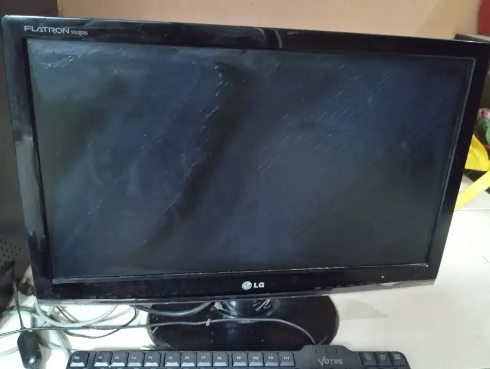 Jual Monitor merk LG 19 inchi bekas