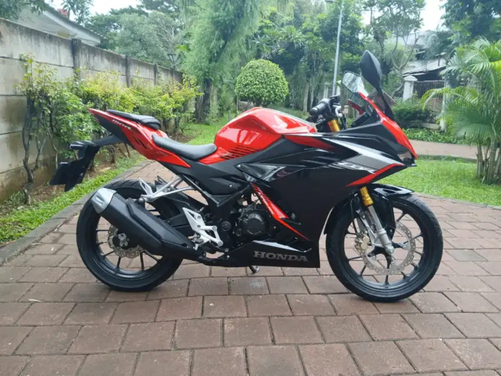 CBR NEW 2021 DP HANYA 500 RIBU ANGSURAN RINGAN BERGARANSI BERKUALITAS