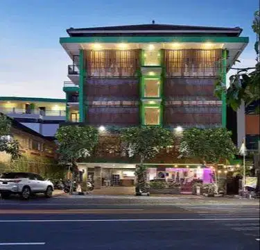 Dijual Hotel  Aktif Bintang 4 Lokasi Kuta Bali Komersial Area Termurah