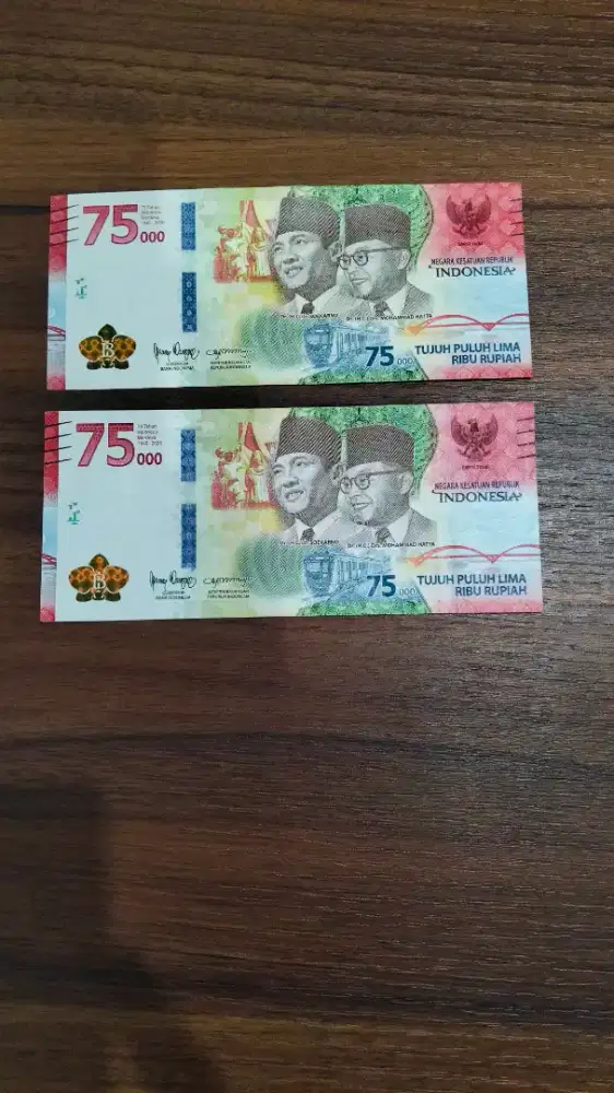 Uang 75 ribu kemerdekaan asli mulus banget