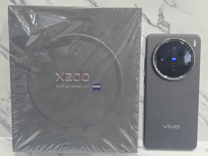 Second Vivo X200 5G 12+12/256gb garansi 30 April 2026
