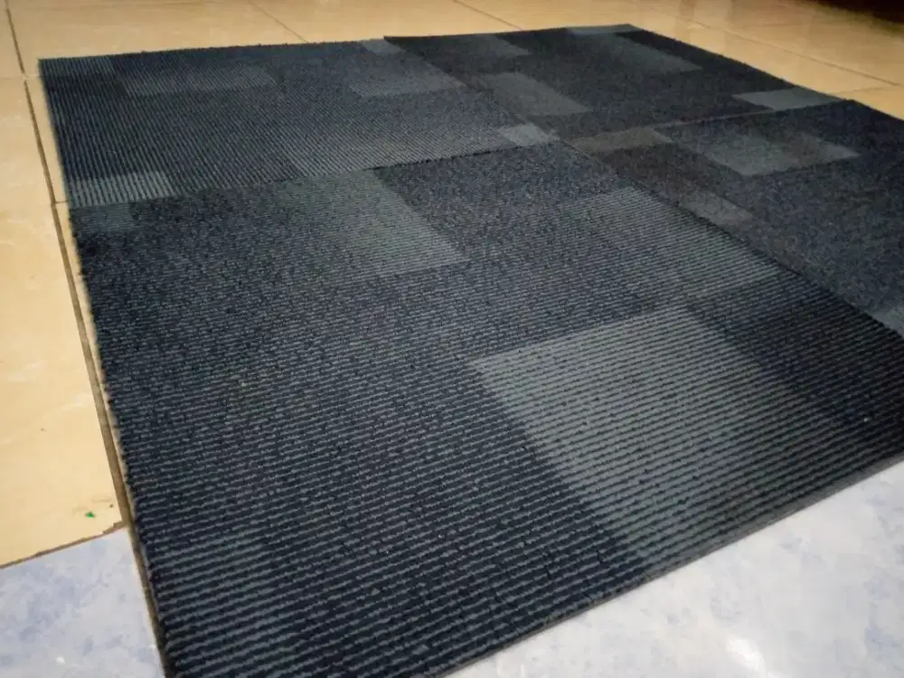Karpet tile bekas murah