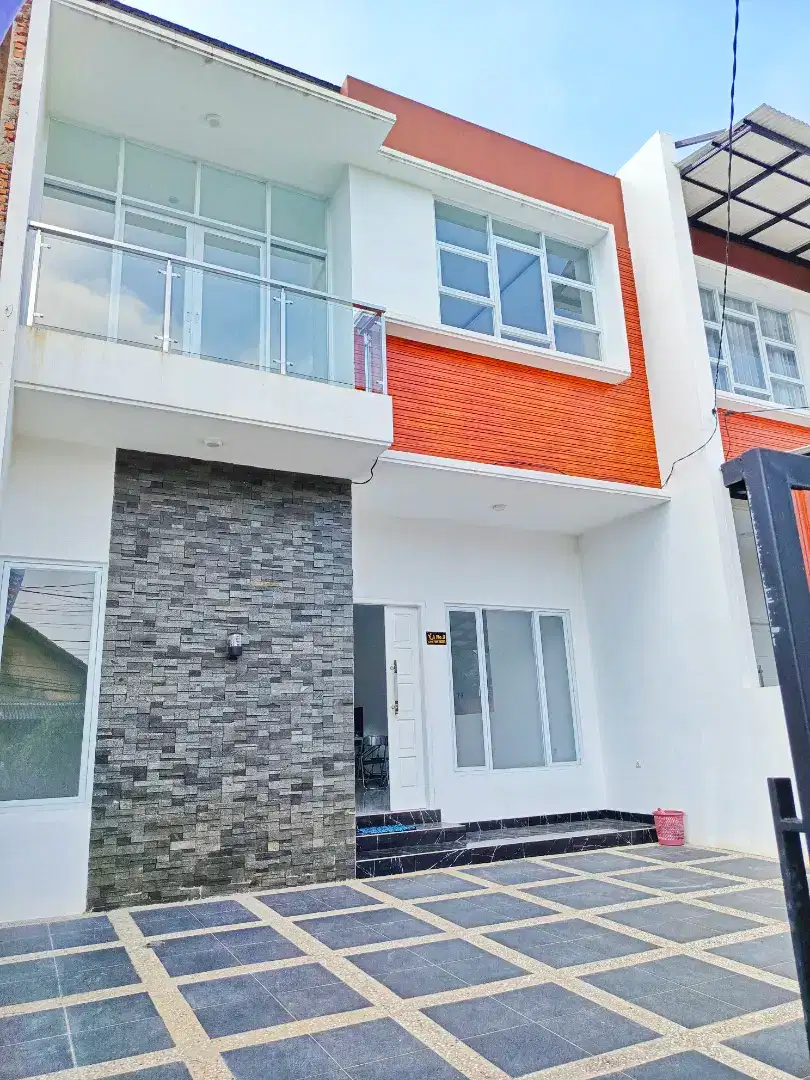 Rumah 2 Lantai Dekat Stasiun LRT Jl Caringin, Mustikasari, Bekasi Kota