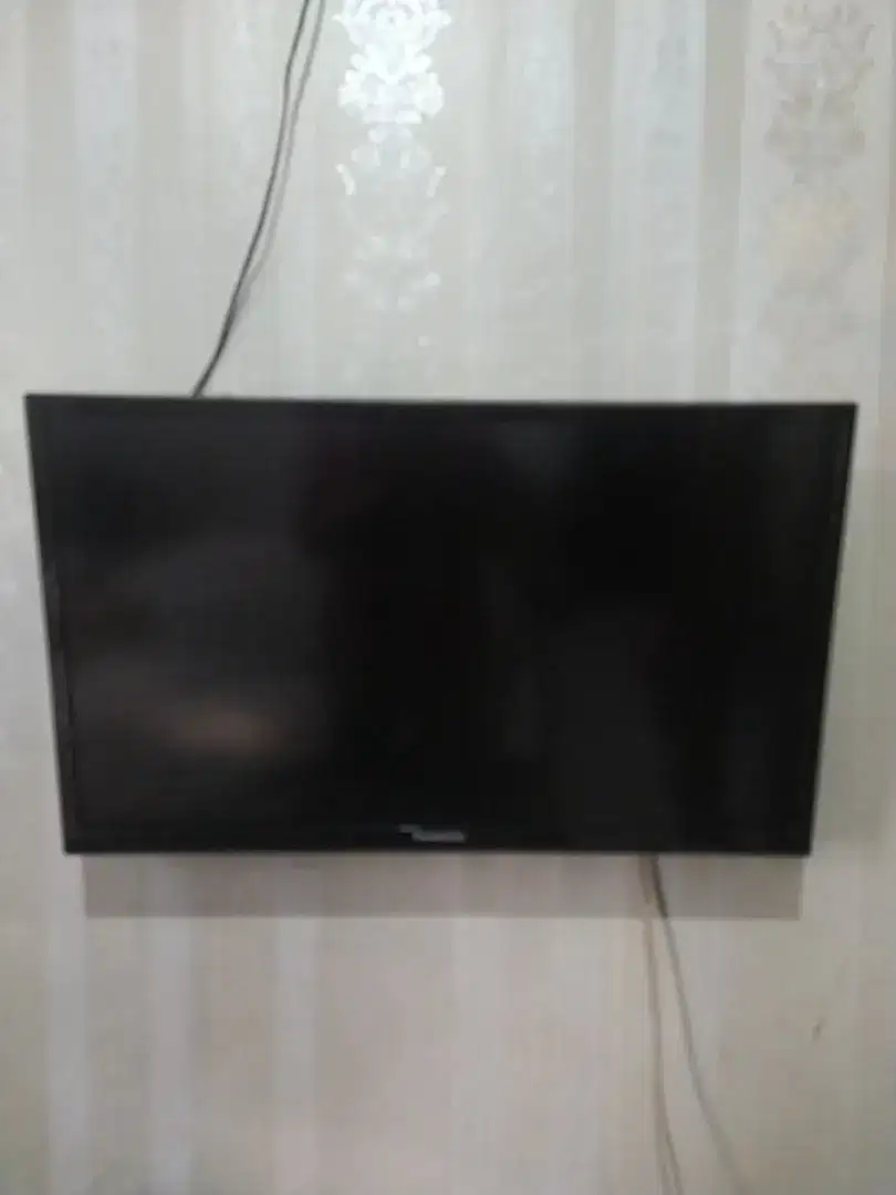 Dijual TV LCD 32 inch  merk Panasonic, unit sangat bagus