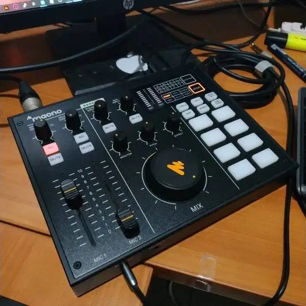 MAONOCASTER AU-AM100