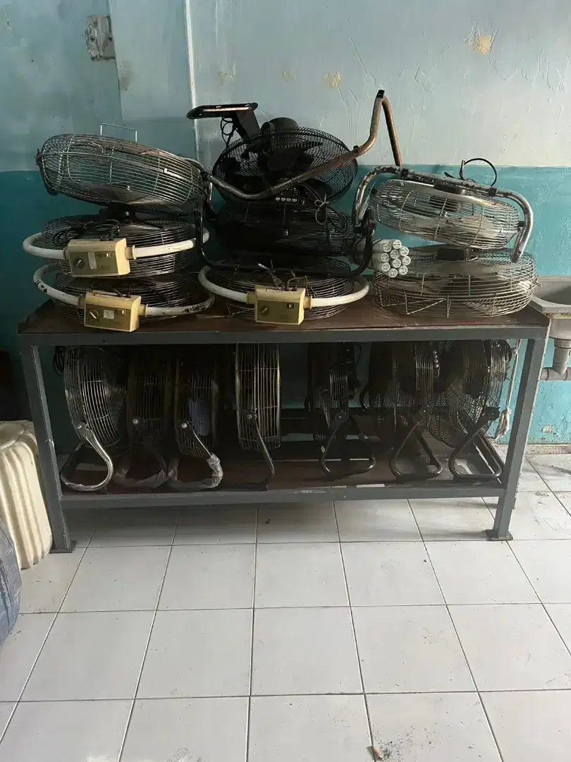 Di jual cepat rak siku tebal aquarium