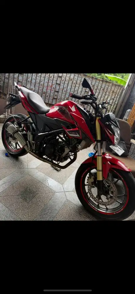 Honda CB150R mesin halus terawat km rendah jrg pakai